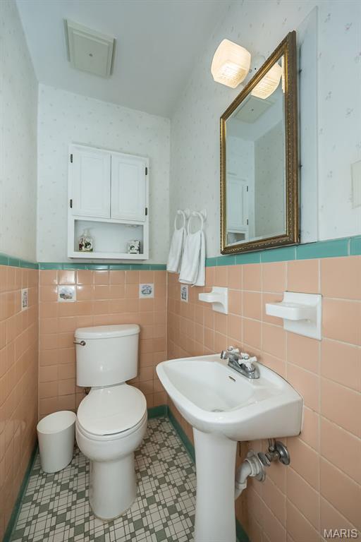 468 Algonquin Pl, Webster Groves, MO 63119
