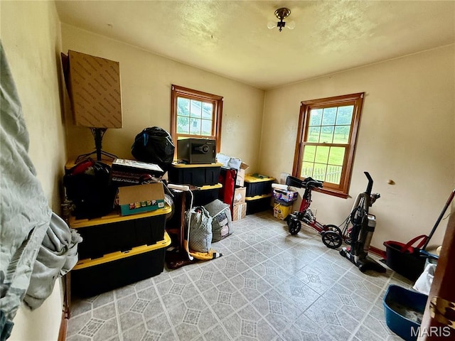 905 Dewitt St, Hannibal, MO 63401 - home office with plenty of natural light