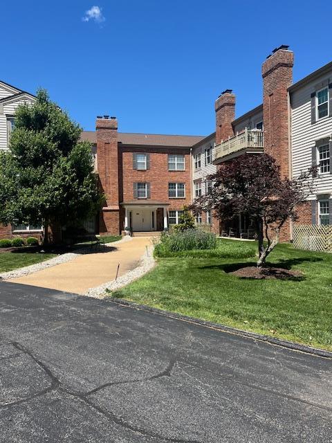 12929 Portulaca Dr Unit 310, Saint Louis, MO 63146 - photo 2