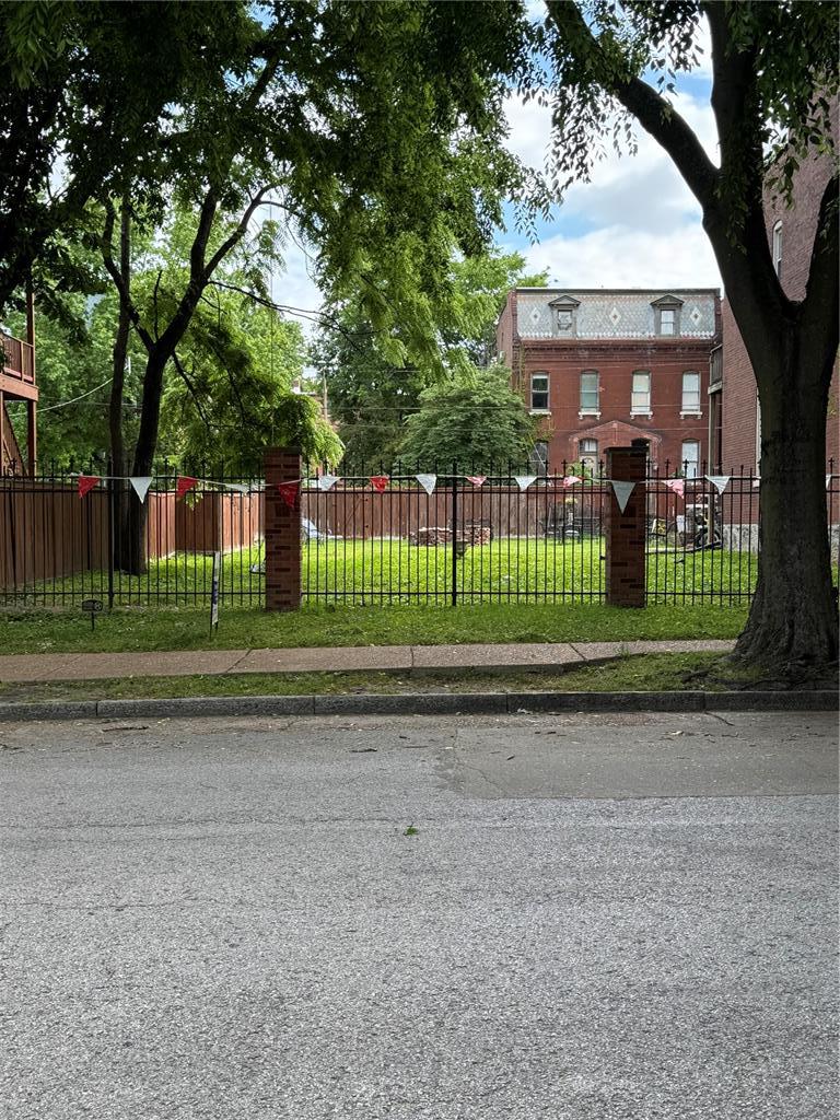 2019 Lynch St, Saint Louis, MO 63118