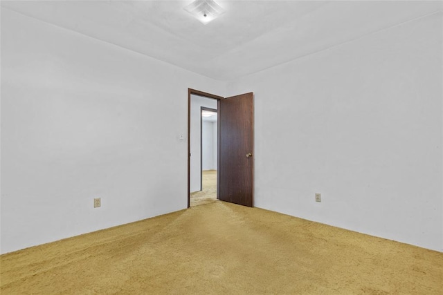 8800 Country Ln, Troy, IL 62294 - unfurnished room featuring carpet