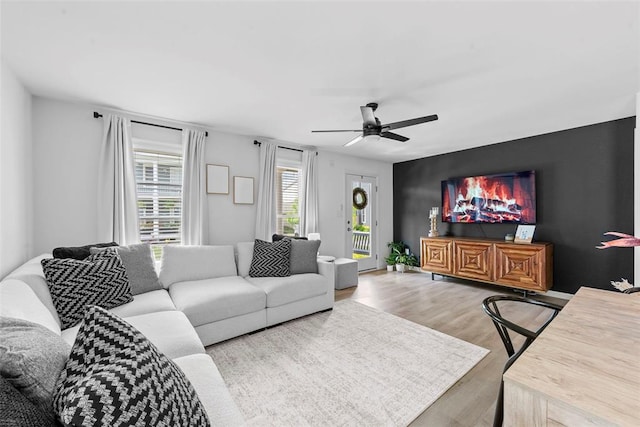 369 Tiber Pl, Saint Charles, MO 63301 - living area featuring wood finished floors and ceiling fan