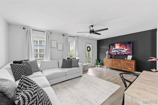 369 Tiber Pl, Saint Charles, MO 63301 - living room featuring wood finished floors and a ceiling fan