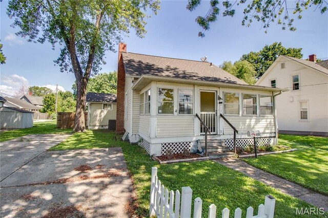 313 E Prairie St, Jerseyville, IL 62052 - photo 3
