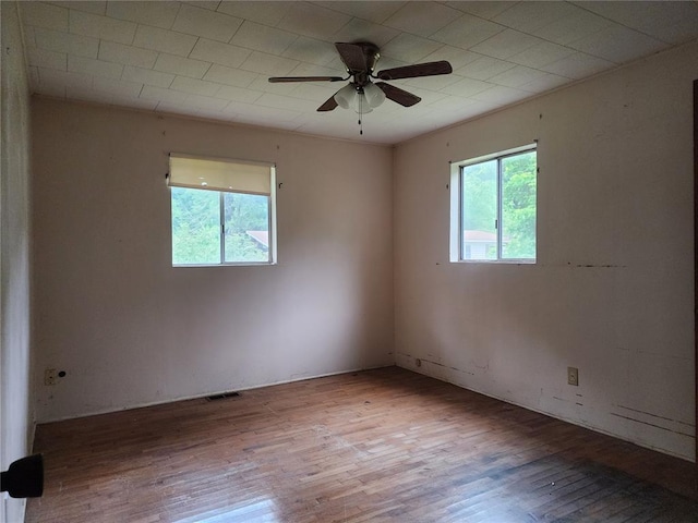 1505 Dale St, Van Buren, MO 63965 - spare room featuring wood finished floors and ceiling fan