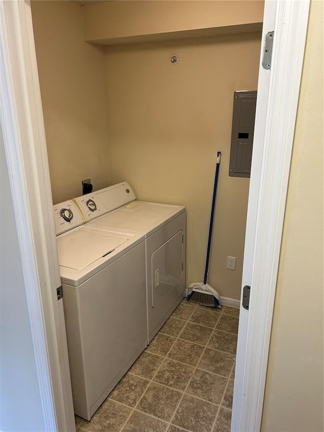 333 Bramblett Hls, Ofallon, MO 63366 - laundry area featuring electric panel, separate washer and dryer, and baseboards