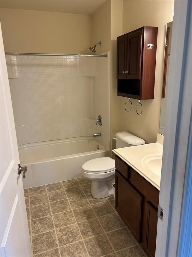 333 Bramblett Hls, Ofallon, MO 63366 - bathroom with vanity, toilet, and shower / bathtub combination