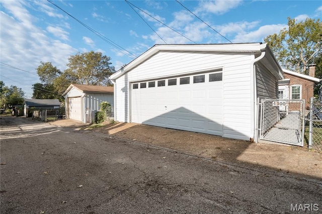 4300 Dewey Ave, Saint Louis, MO 63116 - photo 38