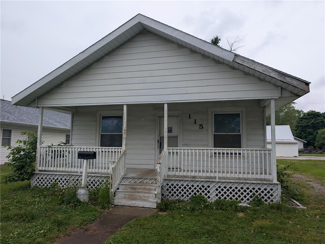 115 W Maple St, Gillespie, IL 62033 - view of front of property featuring covered porch