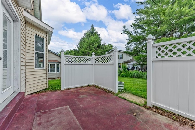 904 Hunter Ln, Lake St Louis, MO 63367 - view of patio