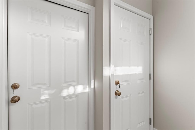 3535 Giles Ave, Saint Louis, MO 63116 - view of entryway