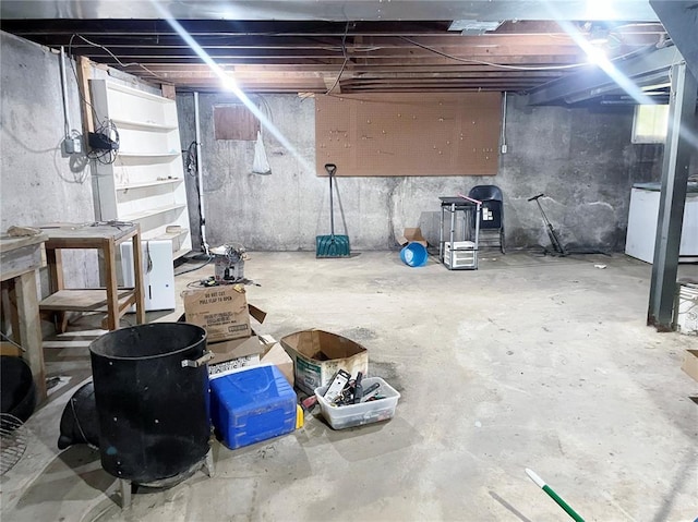 708 E State Route 72, Rolla, MO 65401 - unfinished below grade area with washer / dryer