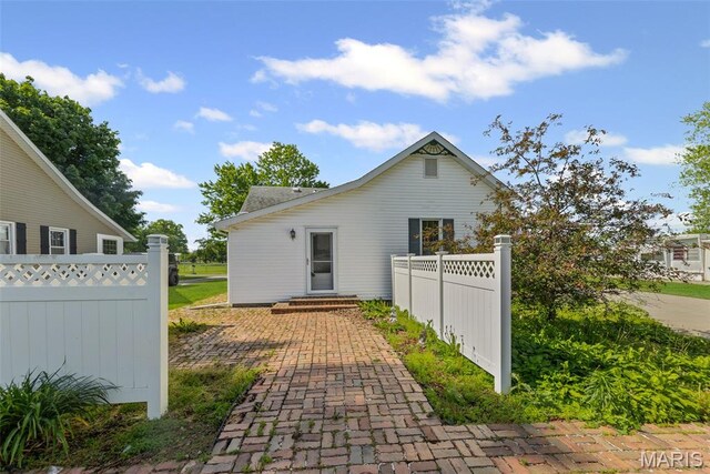 207 W Vine St, Brighton, IL 62012 - photo 7
