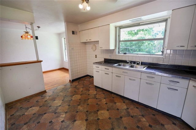3755 Park Crest Dr, Saint Louis, MO 63125 - photo 20