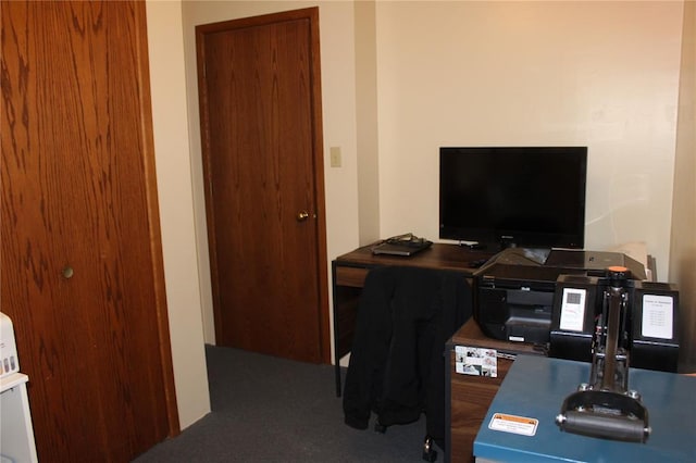 20143 State Highway 34, Piedmont, MO 63957 - office space featuring carpet