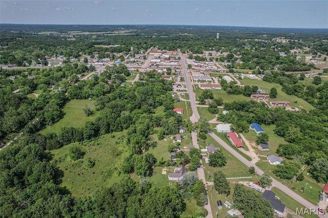 711 Noe Dr, Richland, MO 65556 - aerial view of property and surrounding area featuring a forest