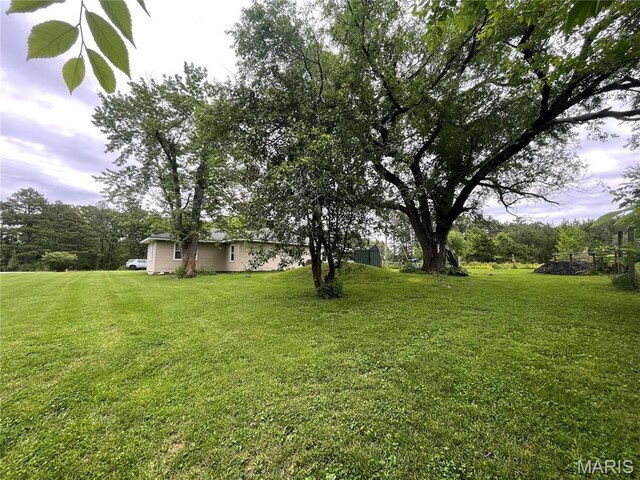 623 County Road 6590, Salem, MO 65560 - view of green lawn