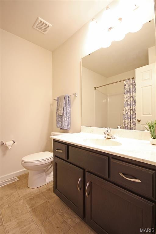 1030 Remington Dr, Imperial, MO 63052 - bathroom featuring vanity, a shower with curtain, and tile patterned floors