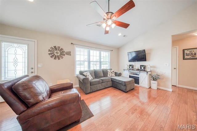 11195 Lexington Ln, Rolla, MO 65401 - living room featuring a ceiling fan, light wood-style flooring, lofted ceiling, baseboards, and recessed lighting