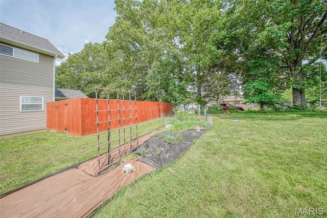 11195 Lexington Ln, Rolla, MO 65401 - view of yard