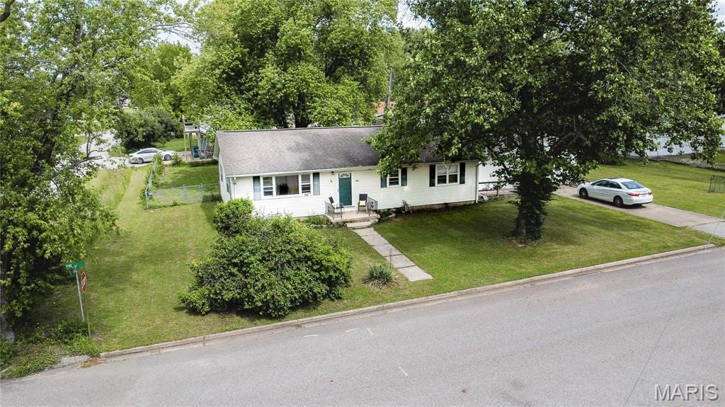 407 Vine St, Cuba, MO 65453 - photo 1