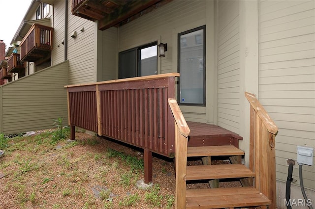 4465 W Pine Blvd Unit 15, Saint Louis, MO 63108 - view of wooden terrace