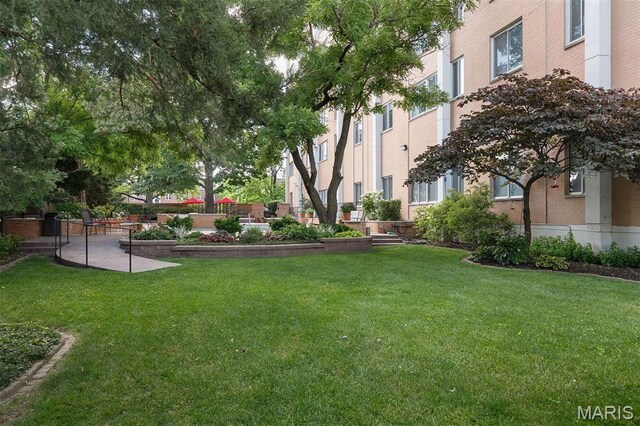 900 S Hanley Rd Unit 10B, Saint Louis, MO 63105 - photo 16