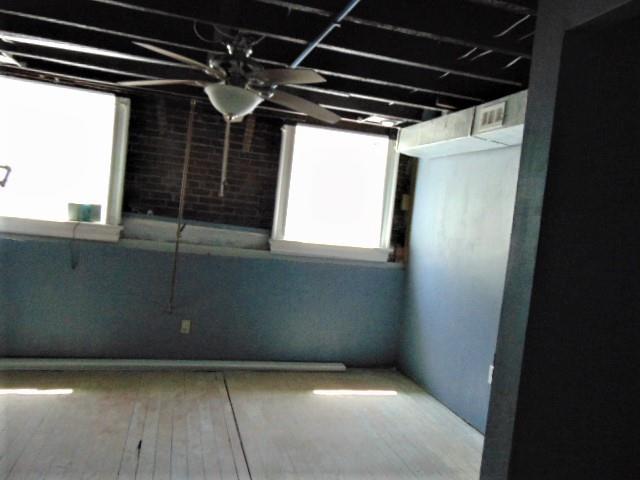 5029 Idaho Ave, Saint Louis, MO 63111 - photo 9