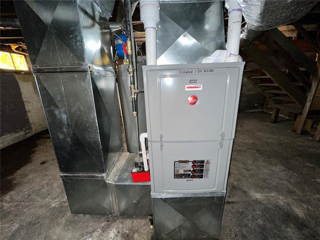 533 W Hawthorne St, Houston, MO 65483 - utilities with heating unit