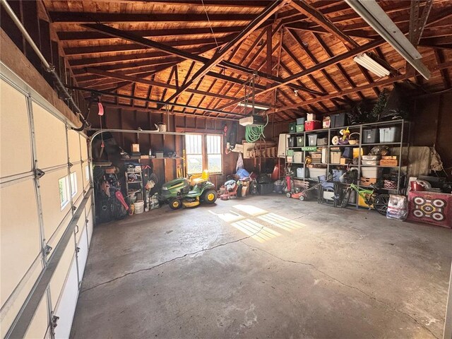 4001 W Ely Rd, Hannibal, MO 63401 - view of garage