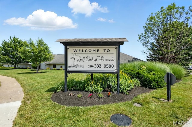 105 Silo Valley Dr, Wentzville, MO 63385 - community / neighborhood sign featuring a lawn