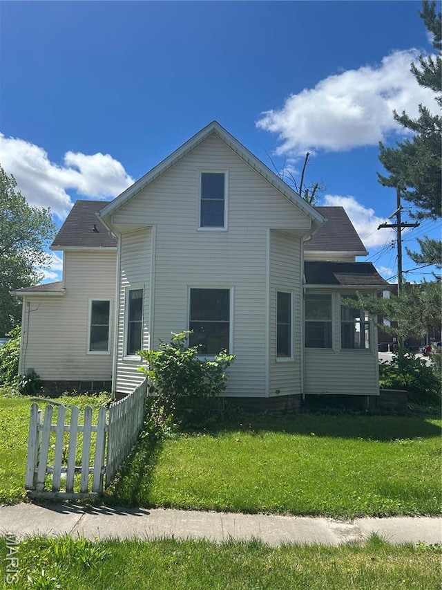 126 N Union St, Staunton, IL 62088 - view of home's exterior
