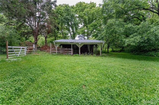 870 Walnut St, Newburg, MO 65550 - view of yard featuring an outdoor structure and a pole building