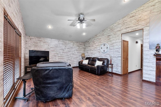 416 Dacus Dr, Sikeston, MO 63801