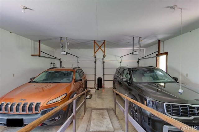 31511 Bowman Station Rd, Jerseyville, IL 62052 - garage featuring a garage door opener