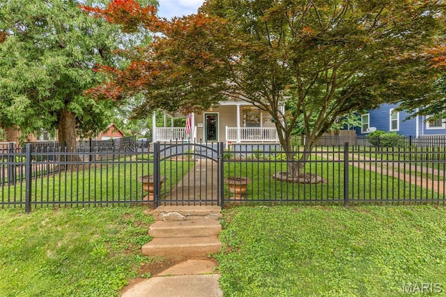 805 W Columbia St, Farmington, MO 63640 - obstructed view of property featuring covered porch and a gate