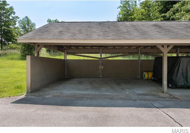 96 Geneva View Dr, Innsbrook, MO 63390 - view of car parking