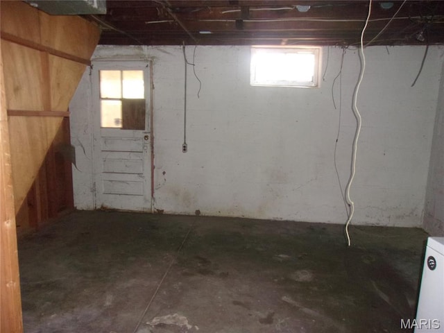 7622 Springdale Dr, Pasadena Park, MO 63121 - view of below grade area