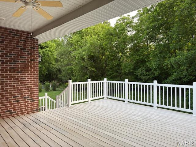 2063 Chesapeake Ave, Cape Girardeau, MO 63701 - deck featuring ceiling fan