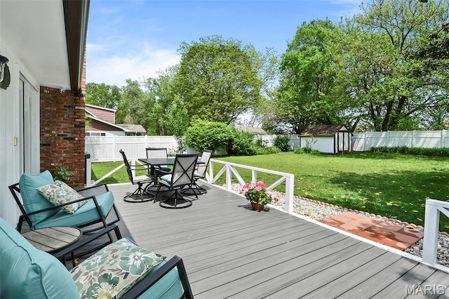1522 S Oakland Ave, Bolivar, MO 65613 - deck with outdoor dining area