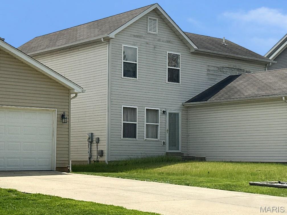232 Harmony Ridge Dr, Belleville, IL 62220 - view of front of home with concrete driveway and a front lawn