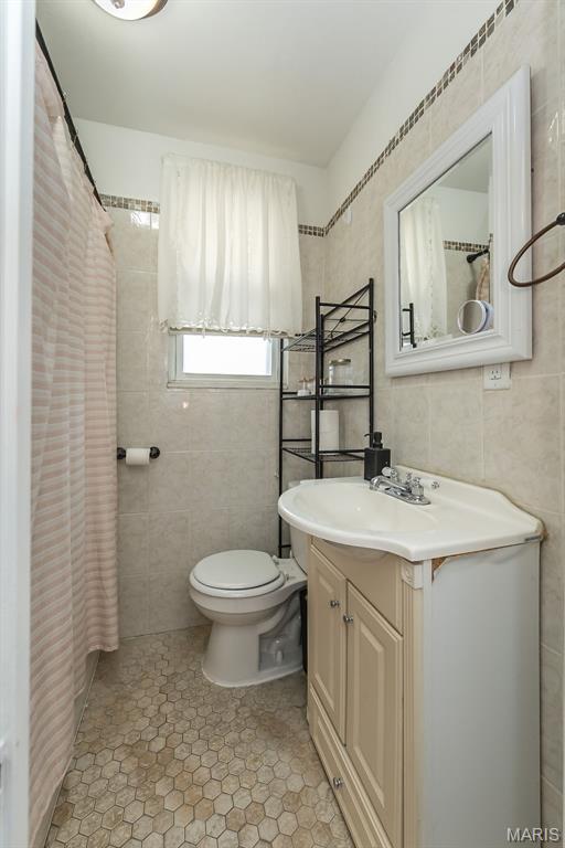 944 Regina Ave, Saint Louis, MO 63125 - photo 18
