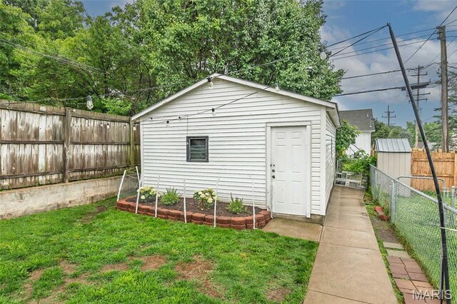 944 Regina Ave, Saint Louis, MO 63125 - photo 25