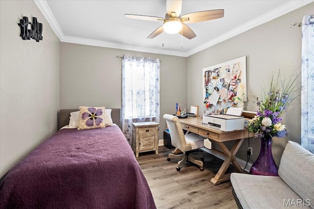 2929 Lincoln Ave, Saint Louis, MO 63121 - bedroom with wood finished floors, a desk, ornamental molding, and ceiling fan