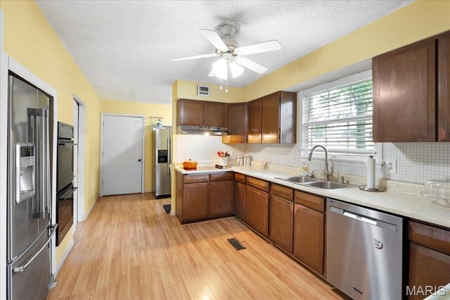 404 Conway Gardens Ln, Saint Louis, MO 63141