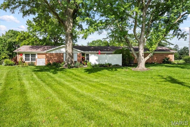 404 Conway Gardens Ln, Saint Louis, MO 63141