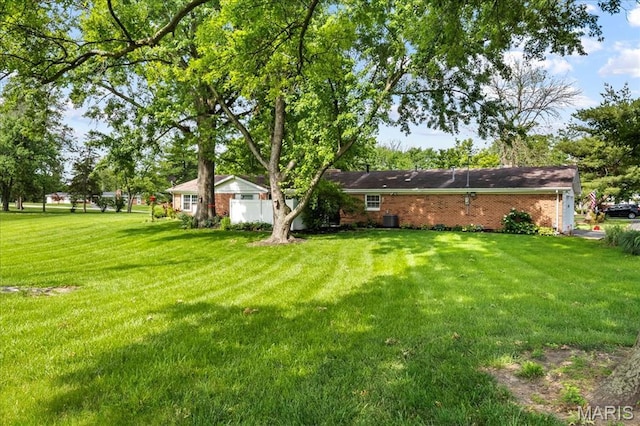 404 Conway Gardens Ln, Saint Louis, MO 63141