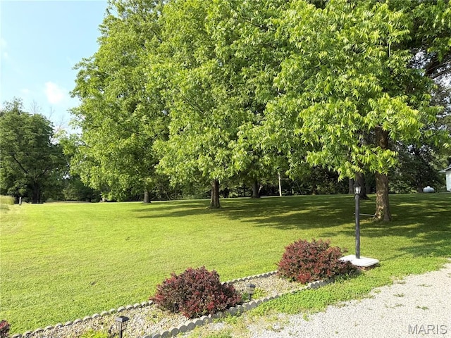 17 Wood Dr, Boulder, IL 62231