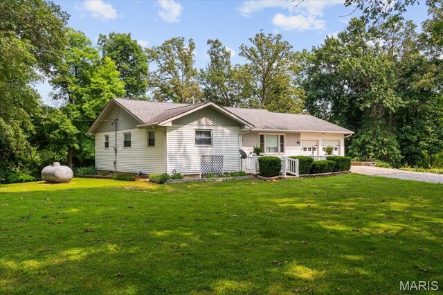 17 Wood Dr, Boulder, IL 62231