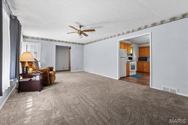17 Wood Dr, Boulder, IL 62231